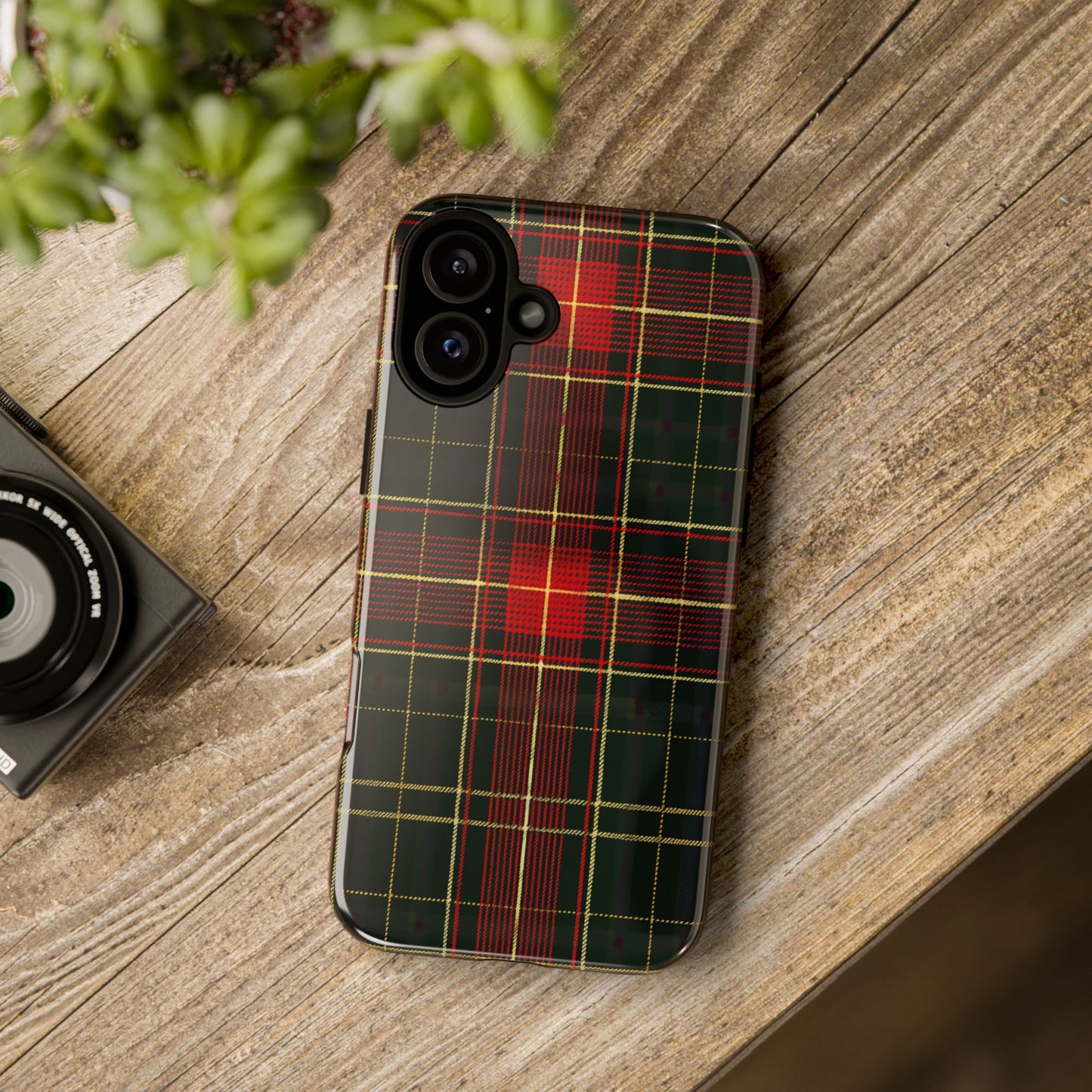 Classic Christmas Tartan – Tough Glossy iPhone Case