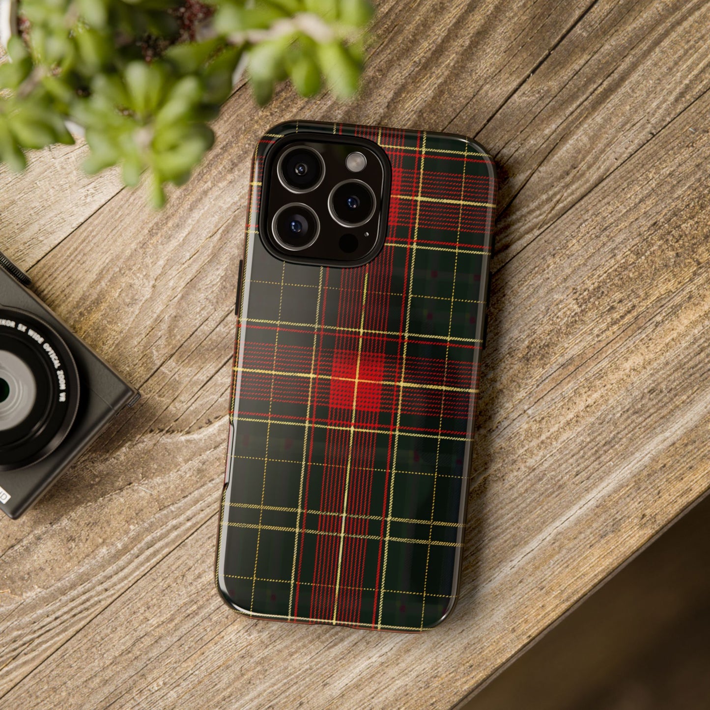 Classic Christmas Tartan – Tough Glossy iPhone Case