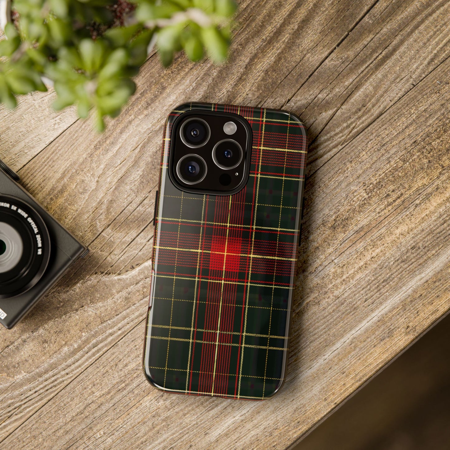 Classic Christmas Tartan – Tough Glossy iPhone Case